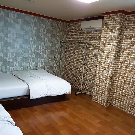 Gumi A Motel Zewnętrze zdjęcie